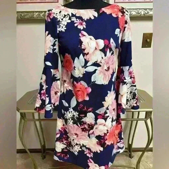 ELIZA J PINK& BLUE FLORAL SPECIAL OCCASION BELL SLEEVE CASUAL SUMMER DRESS SZ 6 - Picture 9 of 10
